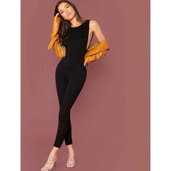 SHEIN Solid Open-Back Dropped Armhole Jumpsuit - Picture 2 of 6